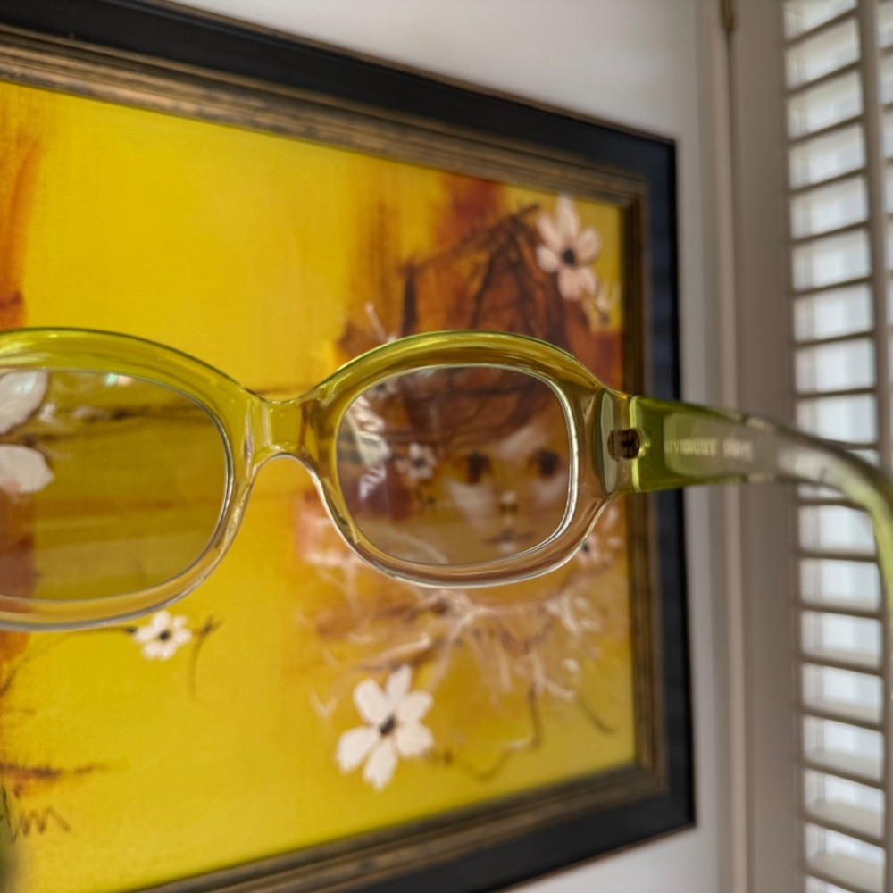Vintage 70s-era Givenchy Sunglasses - beautiful condition - Picture 5 of 5